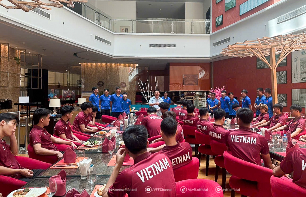 Chuyến thăm của Phó Chủ tịch VFF